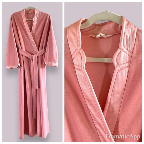 Vanity Fair Vintage Old Hollywood Pink Velour Satin Trim Robe SZ L - Picture 1 of 12